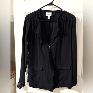 Nine West jacket like zip up blouse. Button up sleeves. Size medium. Black.
